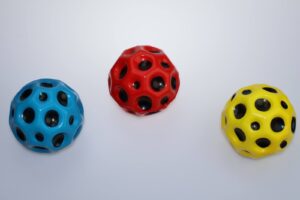 Piłka piłeczka dla dzieci wysokie odbicie 7cm 3 sztuki Żółty, Niebieski ,Czerwony